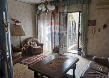 Soggiorno - Quadrilocale Via Francesco Crispi
 
56, Paterno - foto 3