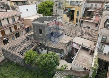 Edificio all\'aperto - Casa semi indipendente Via Carolina
 
270, Giarre - foto 17