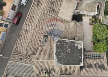 Edificio all\'aperto - Casa semi indipendente Via Carolina
 
270, Giarre - foto 20