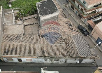 Edificio all\'aperto - Casa semi indipendente Via Carolina
 
270, Giarre - foto 21