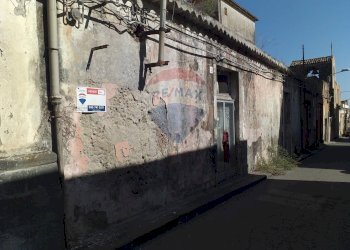 Edificio all\'aperto - Casa semi indipendente Via Carolina
 
270, Giarre - foto 26