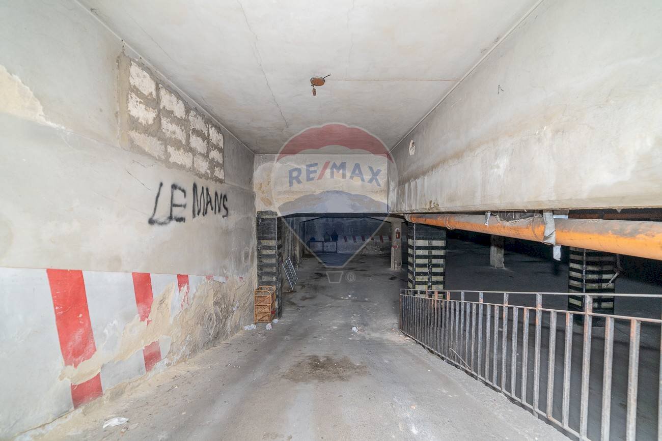 Parcheggio - Locale Commerciale via Vittorio Emanuele Orlando
 
16, Caltagirone - foto 3