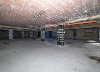 Parcheggio - Locale Commerciale via Vittorio Emanuele Orlando
 
16, Caltagirone - foto 7