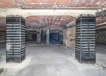 Edificio all\'aperto - Locale Commerciale via Vittorio Emanuele Orlando
 
16, Caltagirone - foto 17