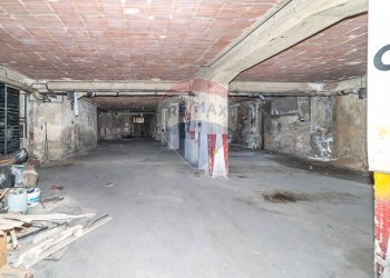 Parcheggio - Locale Commerciale via Vittorio Emanuele Orlando
 
16, Caltagirone - foto 22