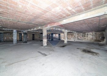 Parcheggio - Locale Commerciale via Vittorio Emanuele Orlando
 
16, Caltagirone - foto 31