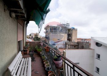 Balcone - Trilocale Via Guglielmo Marconi
 
12, Tremestieri Etneo - foto 19