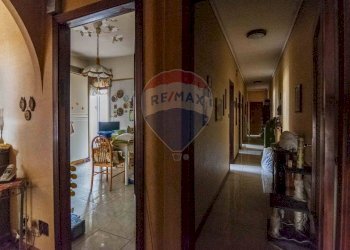 Hall / corridoio - Trilocale Via Guglielmo Marconi
 
12, Tremestieri Etneo - foto 20