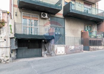 Edificio all\'aperto - Trilocale Via Guglielmo Marconi
 
12, Tremestieri Etneo - foto 39