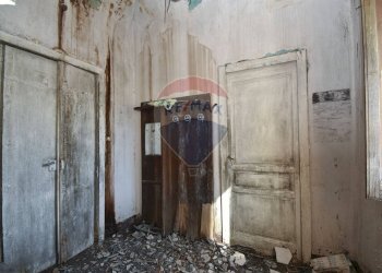 Hall / corridoio - Casa indipendente Via Nazionale
 
395, Acireale - foto 25