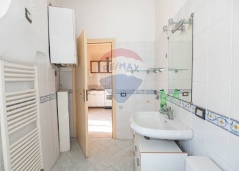 Bagno - Trilocale Piazza risorgimento
 
31, Caltagirone - foto 27