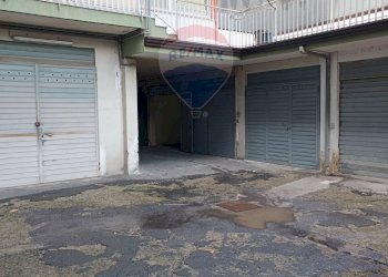 Edificio all\'aperto - Box Via Dottore Giovanni Chiarenza
 
46, Aci Catena - foto 8