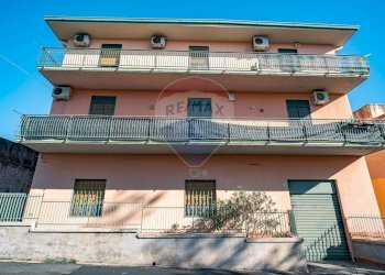 Edificio all\'aperto - Bilocale Via Poggio Del Lupo
 
93, Catania - foto 2