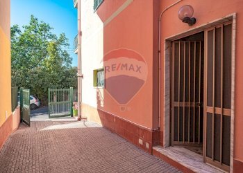 Terrazza - Bilocale Via Poggio Del Lupo
 
93, Catania - foto 7