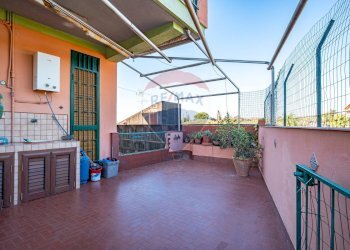 Terrazza - Bilocale Via Poggio Del Lupo
 
93, Catania - foto 12