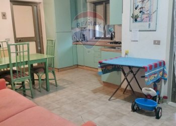 Sala da pranzo - Bilocale via giuseppe garibaldi
 
224, Calatabiano - foto 1