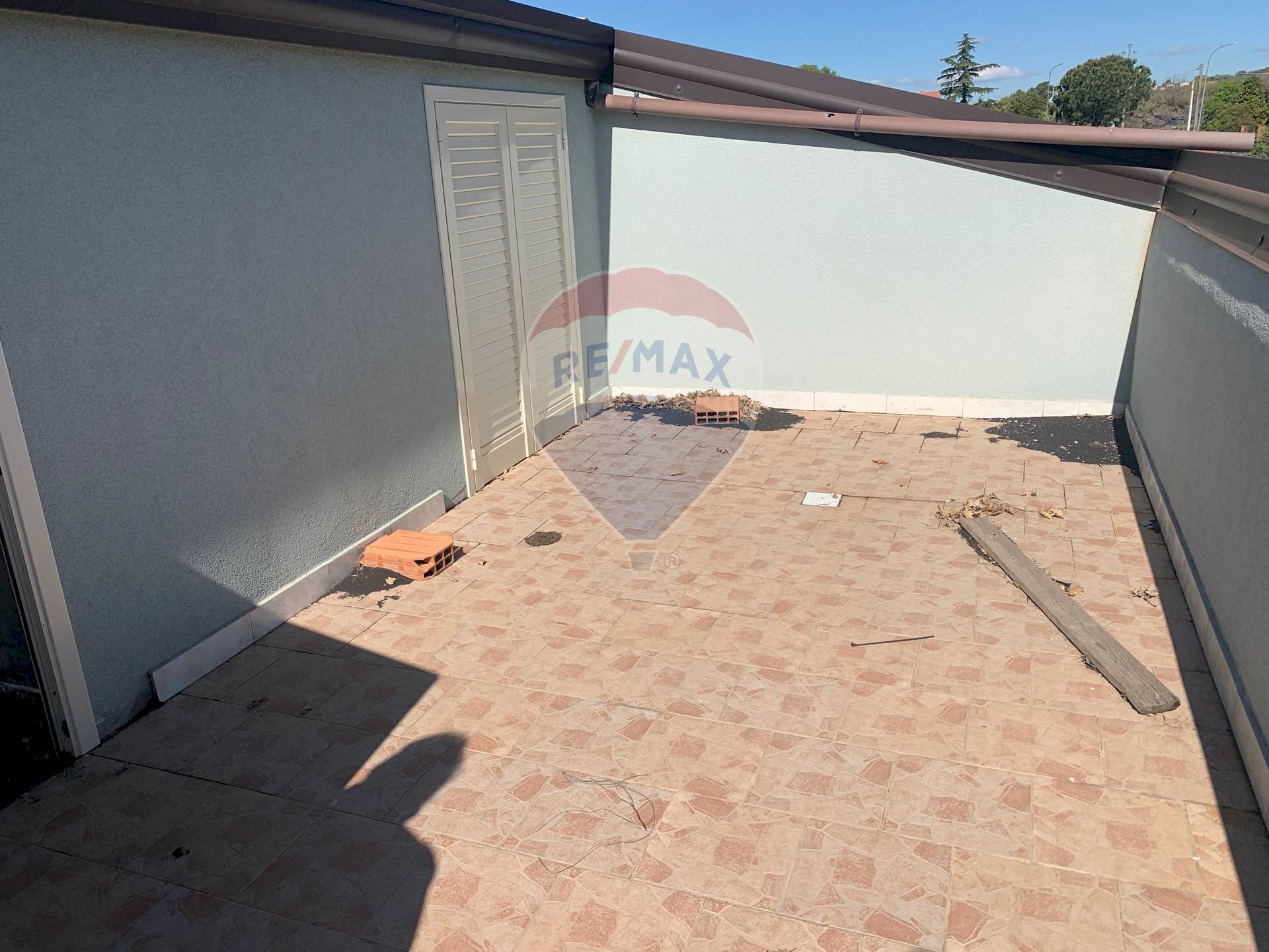 Terrazza - Casa semi indipendente Via Calatafimi
 
snc, Belpasso - foto 2