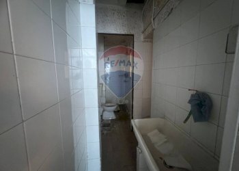 Bagno - Box via Licciardi
 
13F, Catania - foto 6