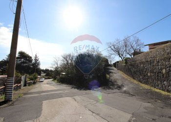 Edificio all\'aperto - Terreno edificabile Via Del Convento
 
snc, Nicolosi - foto 6