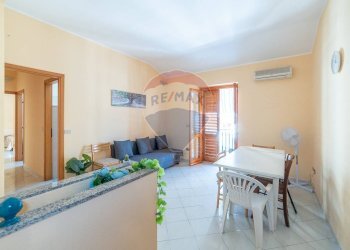 Sala da pranzo - Trilocale Via Umberto
 
I, Roccalumera - foto 1