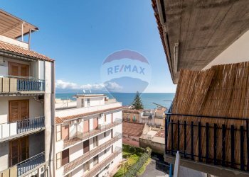 Edificio all\'aperto - Trilocale Via Umberto
 
I, Roccalumera - foto 19