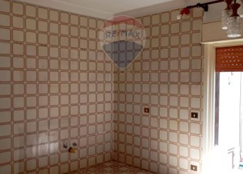 Stanza vuota - Quadrilocale Via Bruno Buozzi
 
80, Misterbianco - foto 7