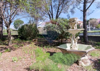 Giardino - Villa via la nunziatella
 
15, Mascalucia - foto 11