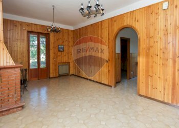 Stanza vuota - Villa via la nunziatella
 
15, Mascalucia - foto 14