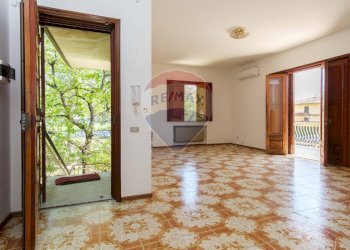 Stanza vuota - Villa via la nunziatella
 
15, Mascalucia - foto 29