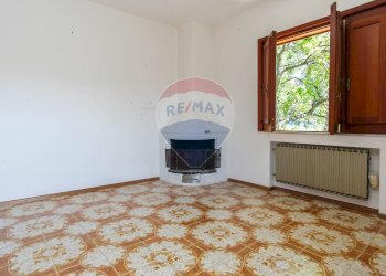 Stanza vuota - Villa via la nunziatella
 
15, Mascalucia - foto 31