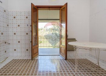 Sala da pranzo - Villa via la nunziatella
 
15, Mascalucia - foto 33