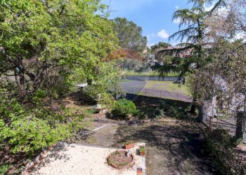 Giardino - Villa via la nunziatella
 
15, Mascalucia - foto 47