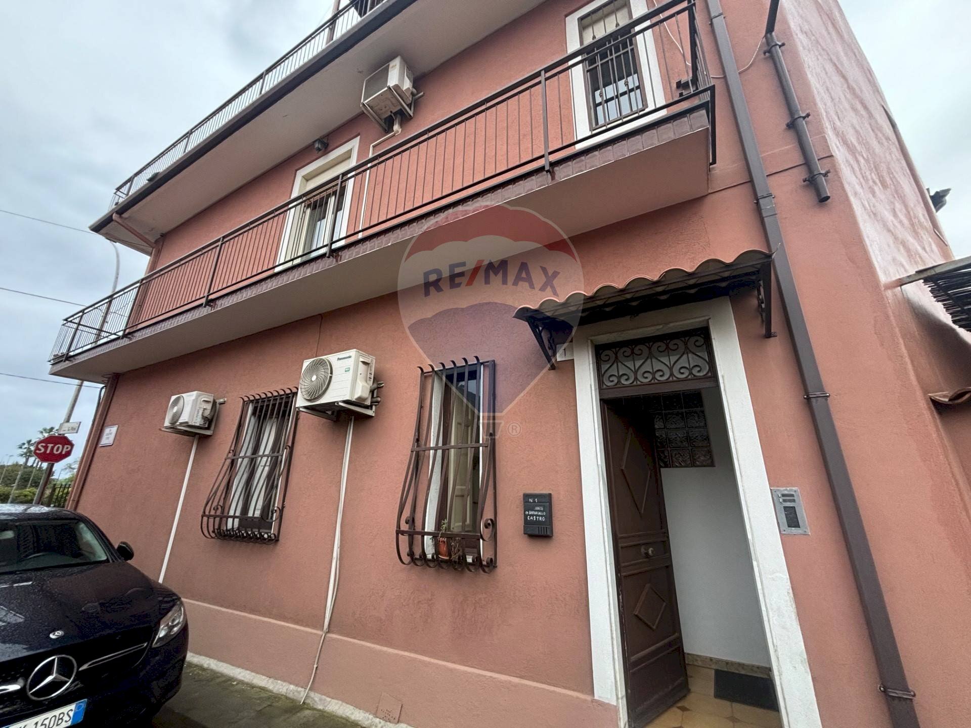 Edificio all\'aperto - Appartamento Via marchese di casalotto
 
82, Aci Sant'Antonio - foto 1