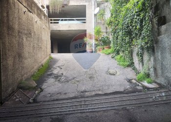 Edificio all\'aperto - Box Via Nazionale
 
32, Aci Castello - foto 5