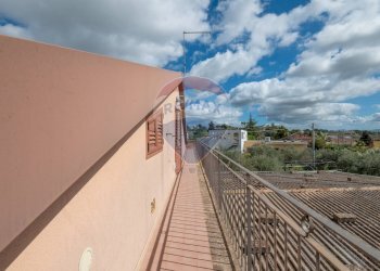 Balcone - Villa Via Manfredi Modica
 
59, Caltagirone - foto 11
