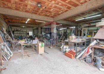 Dispensa di stoccaggio - Villa Via Manfredi Modica
 
59, Caltagirone - foto 46