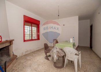 Sala da pranzo - Casa indipendente Contrada Cimia - Sp13, Caltagirone - foto 2