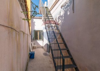 Scale - Casa indipendente Via Palermo
 
596, Catania - foto 20