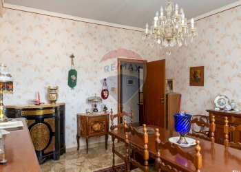 Sala da pranzo - Quadrilocale Via Generale Muscarà
 
53, Piazza Armerina - foto 18