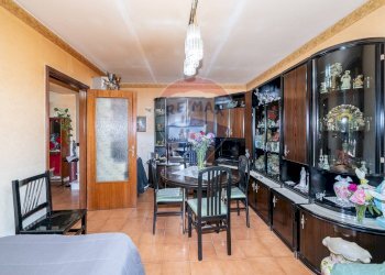 Sala da pranzo - Villa Via Timeo
 
4, Trecastagni - foto 8