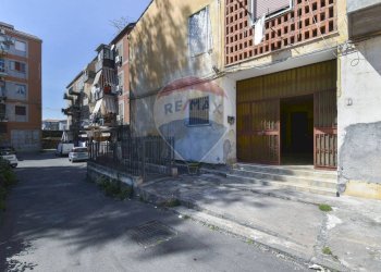 Edificio all\'aperto - Trilocale Via Lombardia
 
1, Catania - foto 2