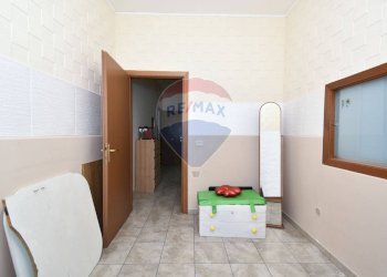 Hall / corridoio - Trilocale Via Lombardia
 
1, Catania - foto 10