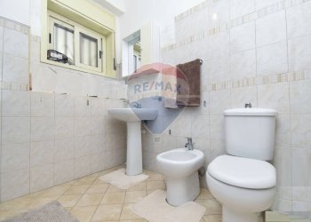 Bagno - Trilocale Via Lombardia
 
1, Catania - foto 23