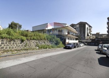 Edificio all\'aperto - Trilocale Via Lombardia
 
1, Catania - foto 29