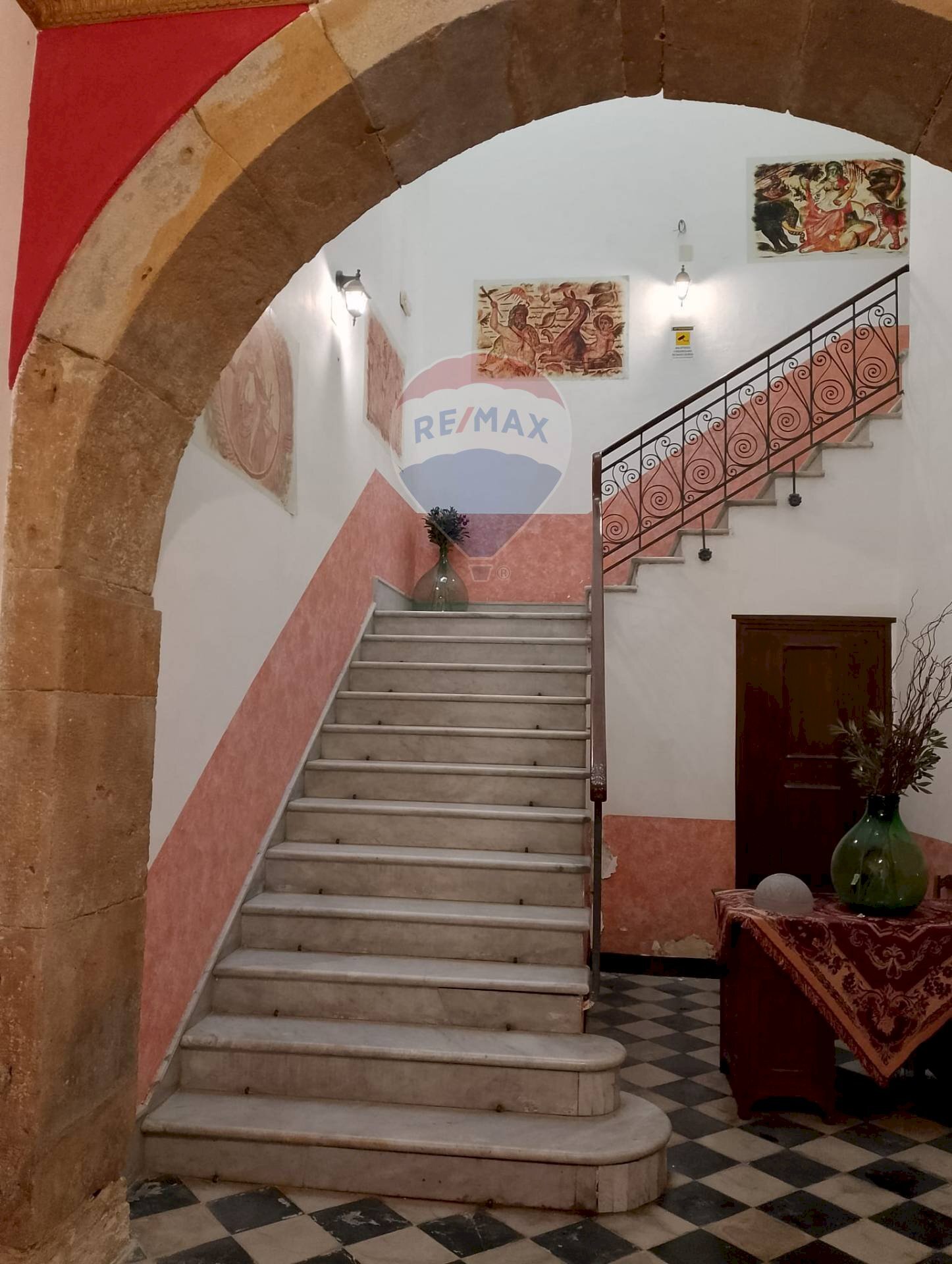 Scale - Independent house Via Giuseppe Garibaldi
 
64, Piazza Armerina - photo 3