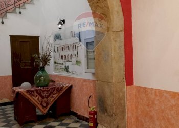 Ricezione / Lobby - Independent house Via Giuseppe Garibaldi
 
64, Piazza Armerina - photo 12