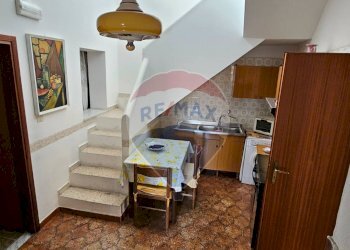 Cucina - Casa semi indipendente Via Archimede
 
16, Reitano - foto 4