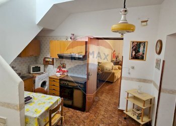 Cucina - Casa semi indipendente Via Archimede
 
16, Reitano - foto 8
