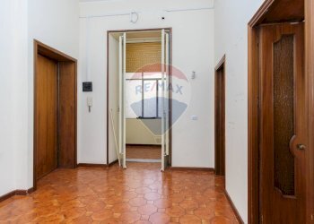 Stanza vuota - Appartamento Via Rosso Di San Secondo
 
10, Catania - foto 5