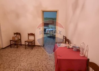 Hall / corridoio - Casa indipendente VIA BARI
 
35, Paterno - foto 12